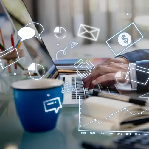تدریس بازاریابی دیجیتال و تجارت آنلاین در سال 2025